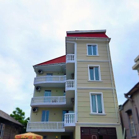 Guesthouse White Swan Kobuleti Esterno foto