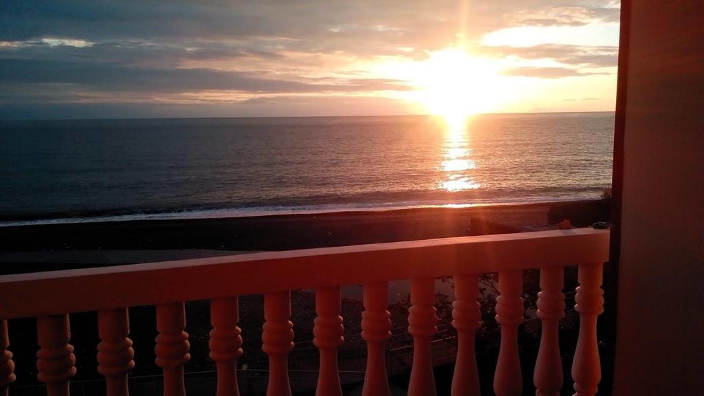Guesthouse White Swan Kobuleti Esterno foto