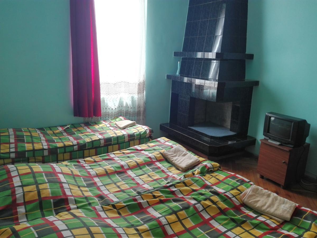 Guesthouse White Swan Kobuleti Esterno foto